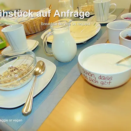 Lichtdurchflutetes - Mainwiesen *