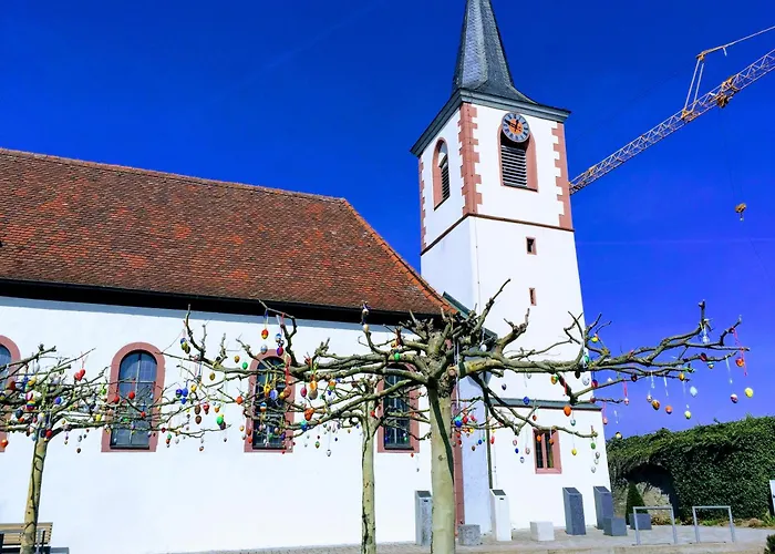 Lichtdurchflutetes - Mainwiesen Homestay Waldbuttelbrunn